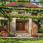 Casa Rotaru *