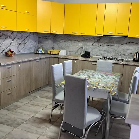 Casa Rotaru * 2 Mai